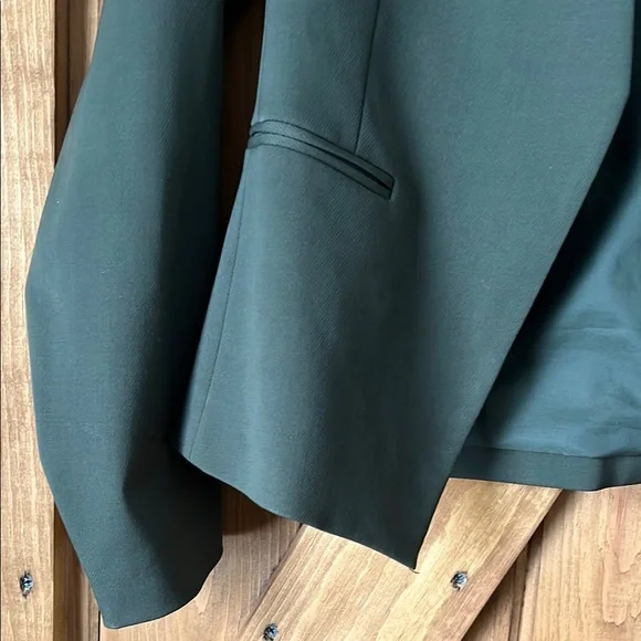 Theory  Women's Olive Blazer - Picture 2 of 13